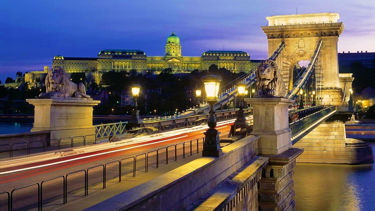 budapest-342499_1280