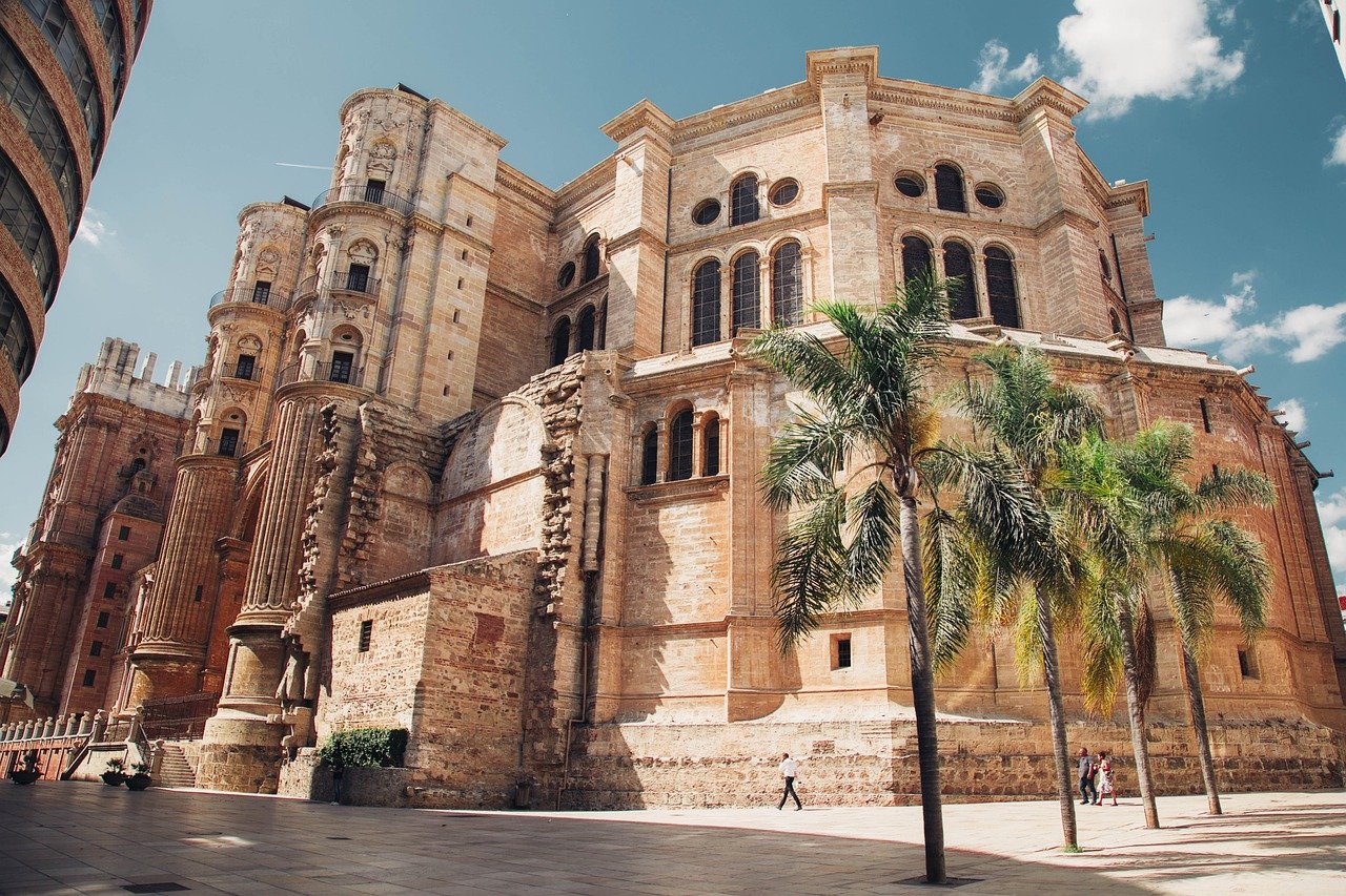 malaga-5043132_1280